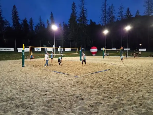 Nocny Turniej Siatkówki w Zakopanem zakończył wakacje – 25 par na boisku