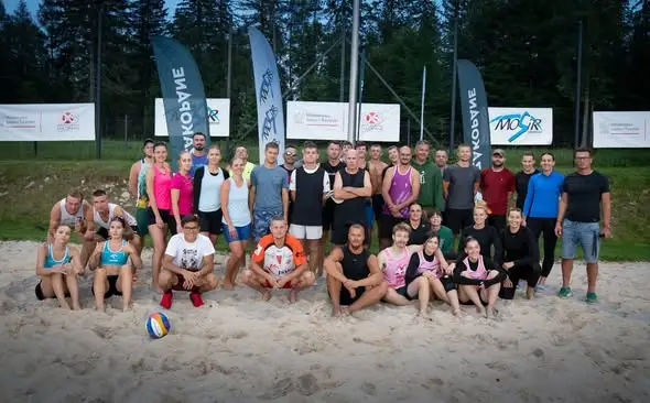 Nocny Turniej Siatkówki Plażowej w Zakopanem – relacja z wydarzenia