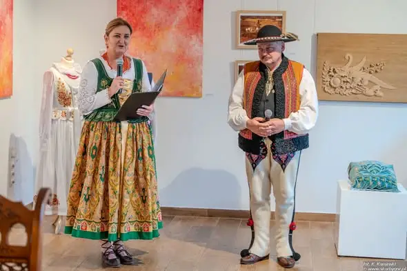 Wernisaż „Twórcy Podhala 11” w Kościelisku – sztuka, tradycja i różne spojrzenia na region