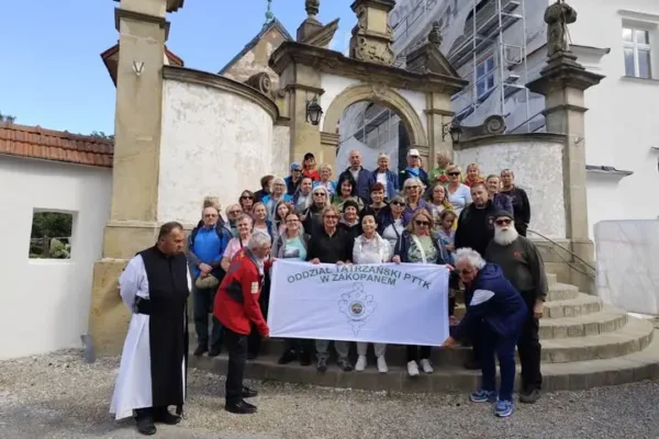 Wycieczka PTTK z Zakopanego: zamek w Dobczycach i Beskid Wyspowy