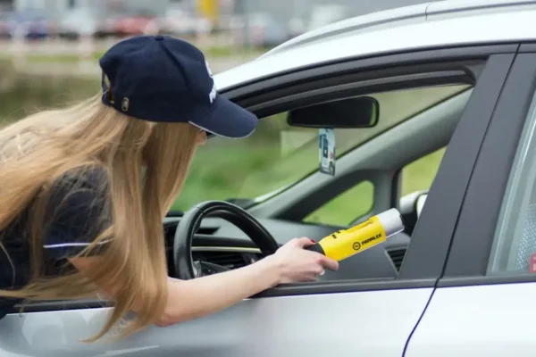 Bezpieczna podróż autokarem – policja w Zakopanem przypomina o kontrolach przed wyjazdem